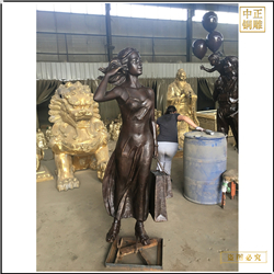 商場(chǎng)門(mén)前購物人物雕塑